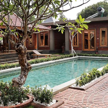Rumah Dharma Boutique Villa Magelang Exterior photo